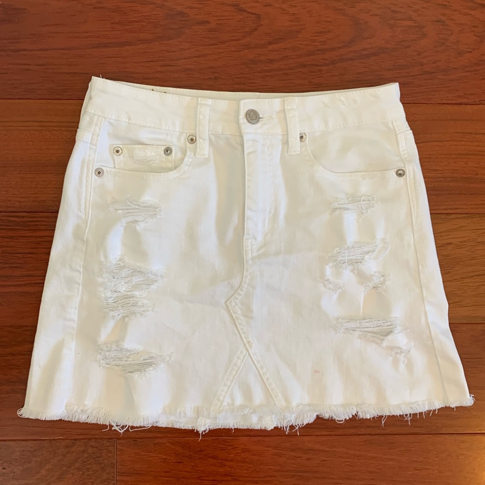 American Eagle White Denim Skirt size 2